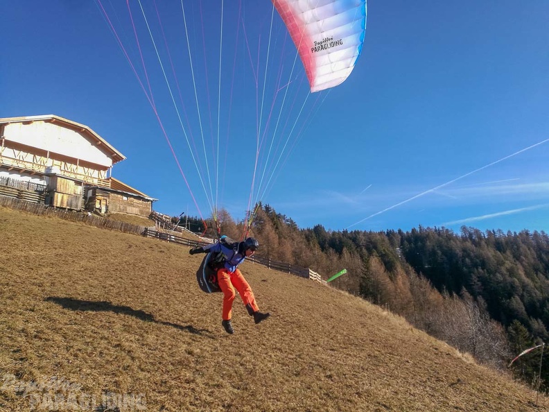 DH52.18 Luesen-Paragliding-269