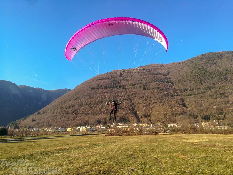 DH1.19 Luesen-Paragliding-364