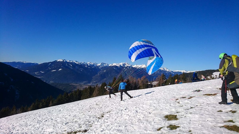 DH1.20 Luesen-Paragliding-Winter-102