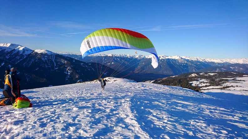 DH1.20 Luesen-Paragliding-Winter-376