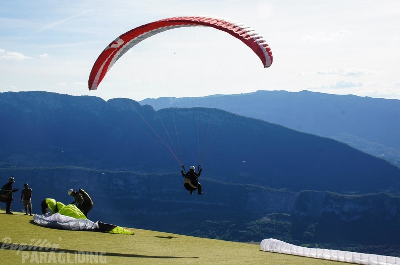 FY26.16-Annecy-Paragliding-1037.jpg