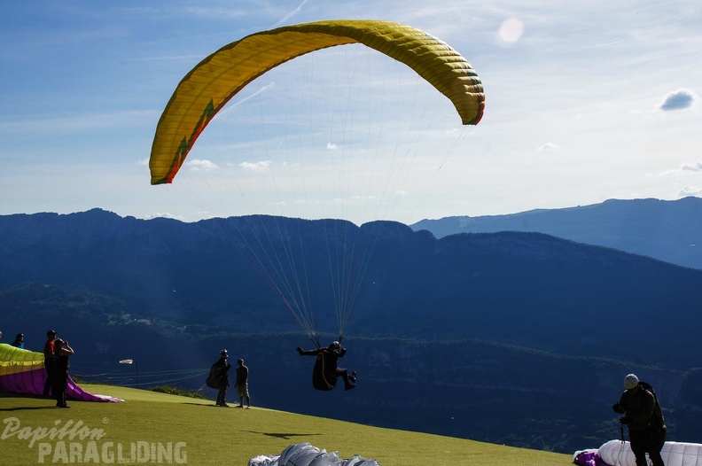 FY26.16-Annecy-Paragliding-1046.jpg