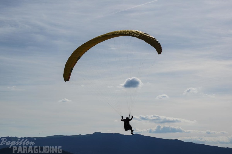 FY26.16-Annecy-Paragliding-1048.jpg