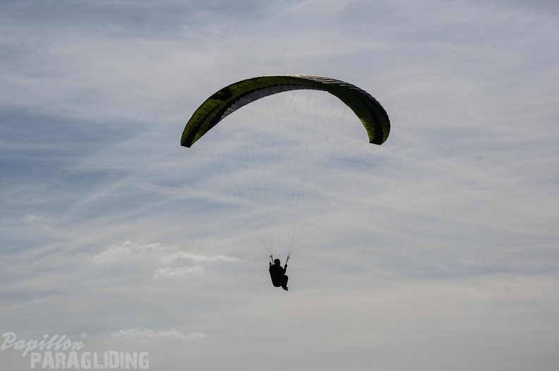 FY26.16-Annecy-Paragliding-1057.jpg