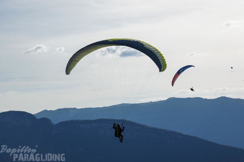 FY26.16-Annecy-Paragliding-1068.jpg