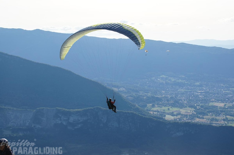 FY26.16-Annecy-Paragliding-1078