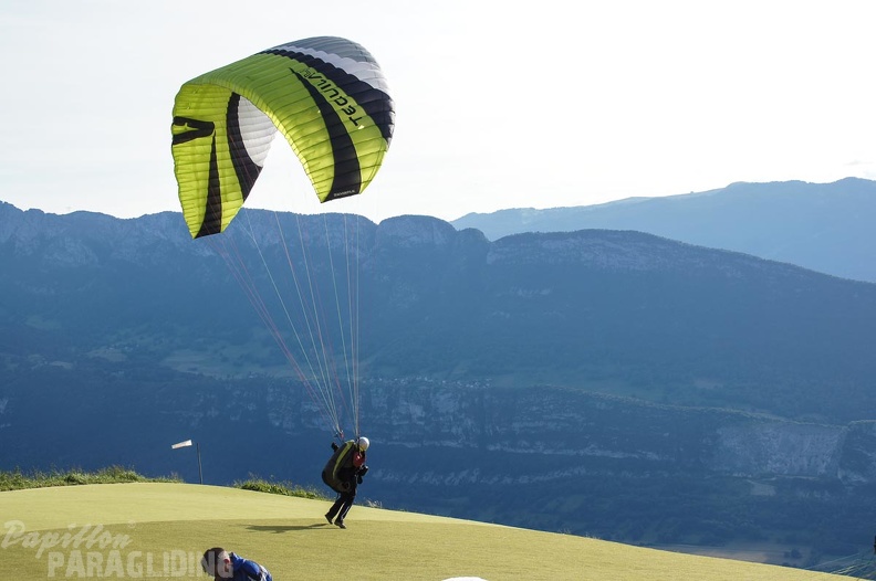 FY26.16-Annecy-Paragliding-1090.jpg