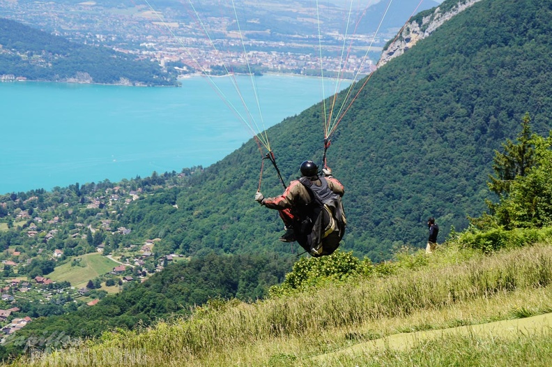 FY26.16-Annecy-Paragliding-1124.jpg