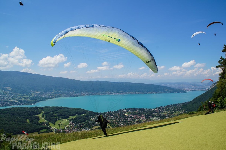 FY26.16-Annecy-Paragliding-1333.jpg