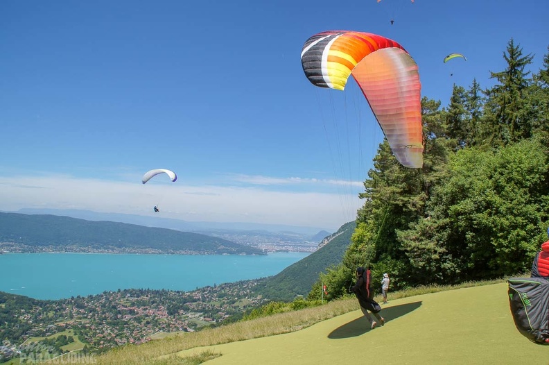 Annecy Papillon-Paragliding-147