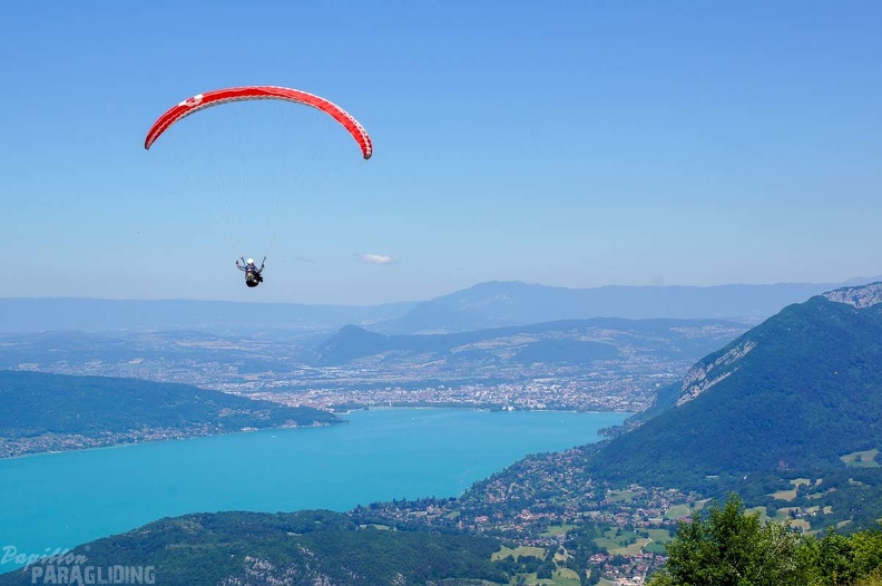 Annecy Papillon-Paragliding-267