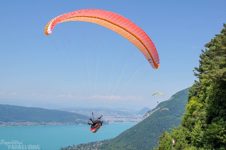 Annecy Papillon-Paragliding-410