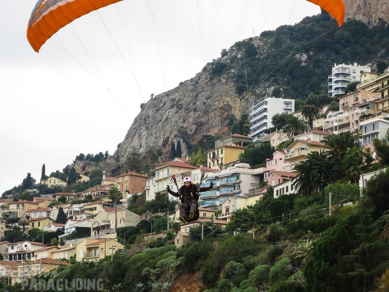 FM53.15 Paragliding-Monaco 06-172