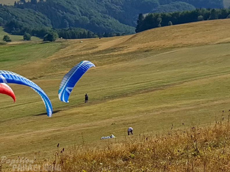 FG33.18 Paragliding-143