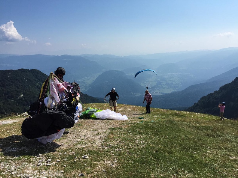 FSB30.15 Paragliding-Bled.jpg-1373