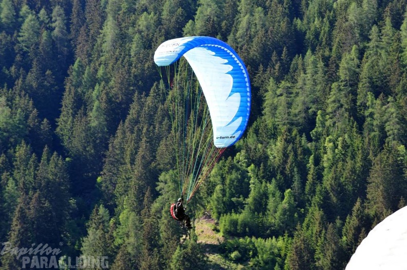 2011_FW17.11_Paragliding_266.jpg