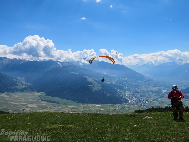 FWA26.16-Watles-Paragliding-1350