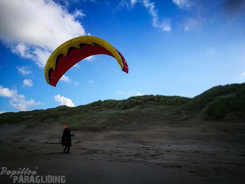 FZ37.17 Zoutelande-Paragliding-341