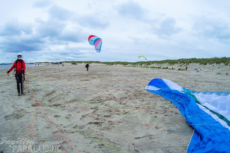FZ37.18_Zoutelande-Paragliding-141.jpg
