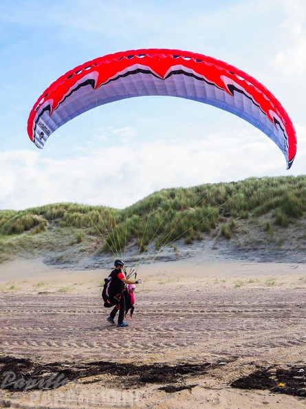 FZ37.18 Zoutelande-Paragliding-670
