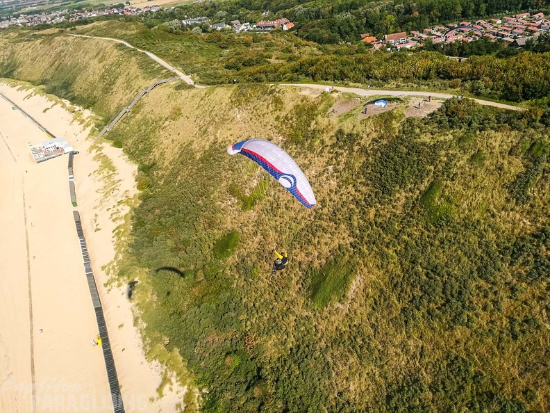 FZ38.18_Zoutelande-Paragliding-101.jpg