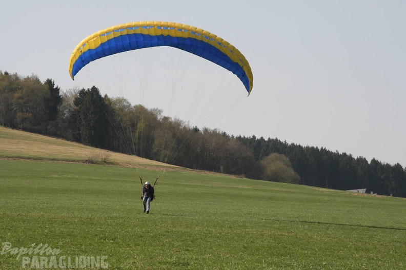 2009 EK15.09 Sauerland Paragliding 044