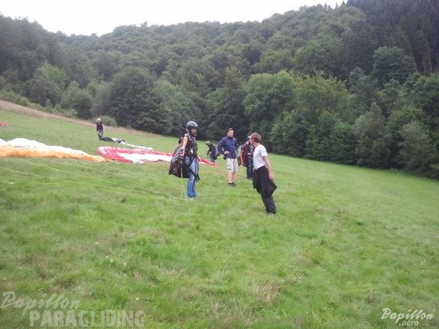 2012 ES.32.12 Paragliding 019