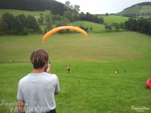 2012 ES.32.12 Paragliding 020