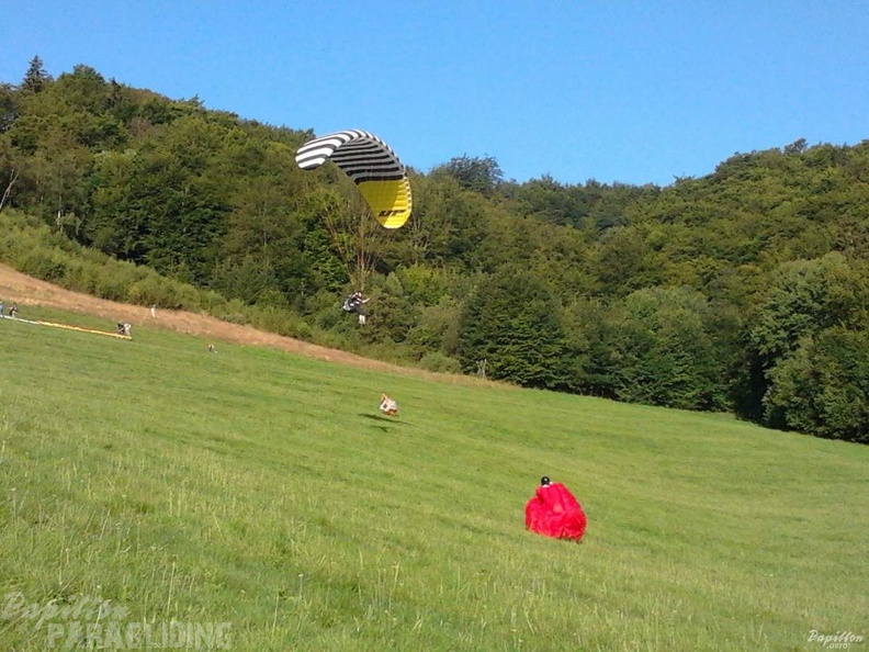 2012 ES.34.12 Paragliding 026