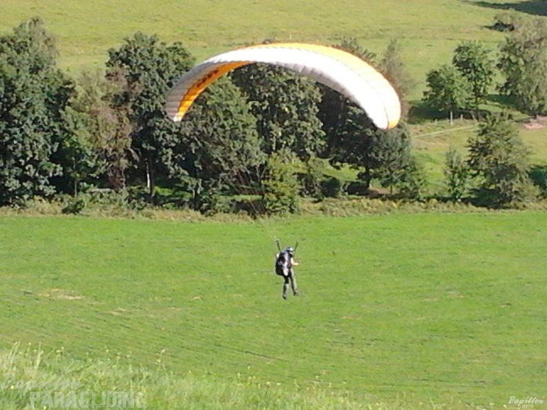 2012 ES.34.12 Paragliding 049
