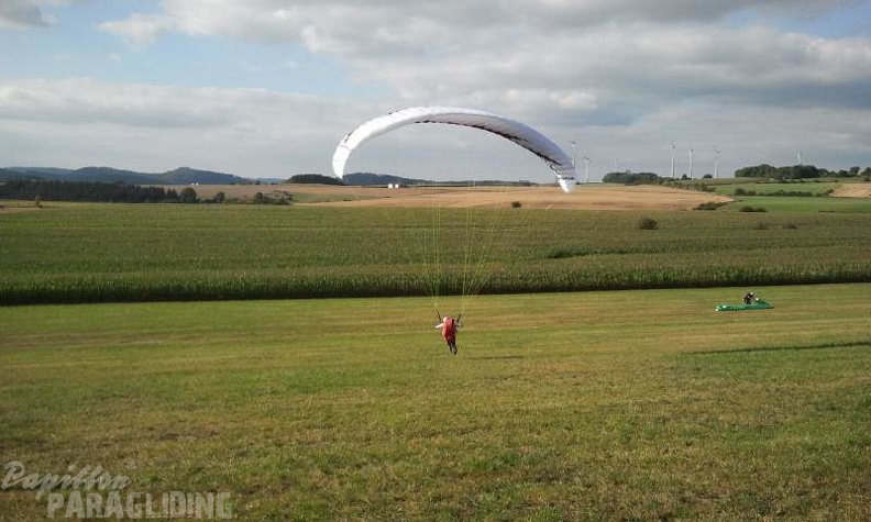 2012 ES.36.12 Paragliding 001