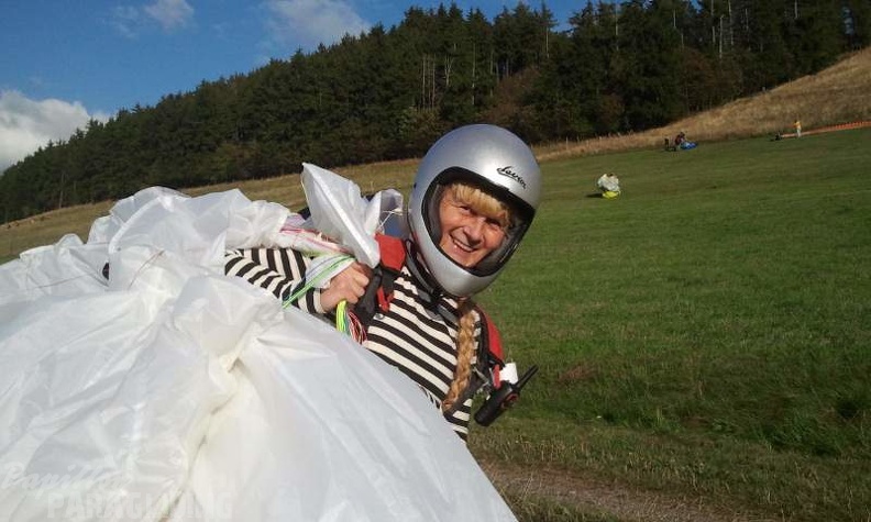 2012 ES.36.12 Paragliding 013