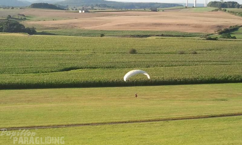 2012 ES.36.12 Paragliding 022