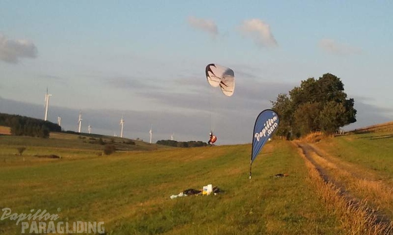 2012 ES.36.12 Paragliding 053