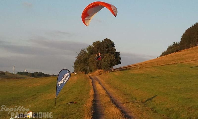 2012 ES.36.12 Paragliding 056
