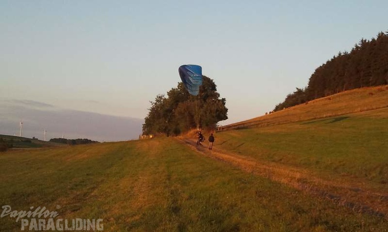 2012 ES.36.12 Paragliding 064