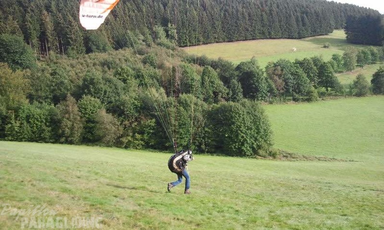2012 ES.36.12 Paragliding 079