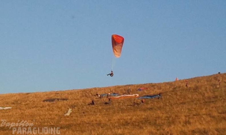 2012 ES.37.12 Paragliding 050