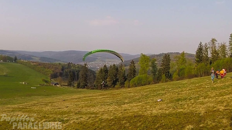 ES17.18_Paragliding-124.jpg