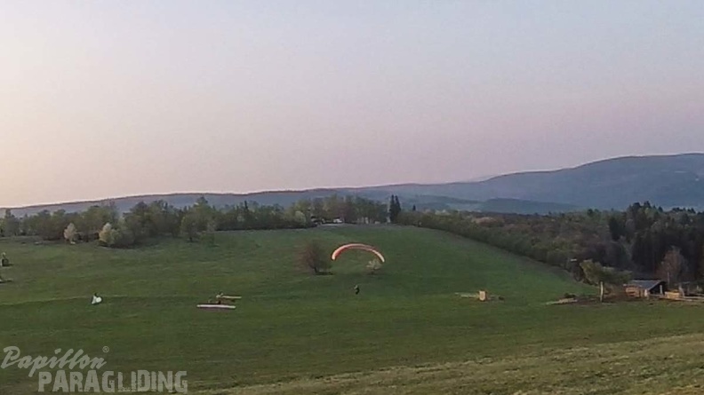 ES17.18 Paragliding-144
