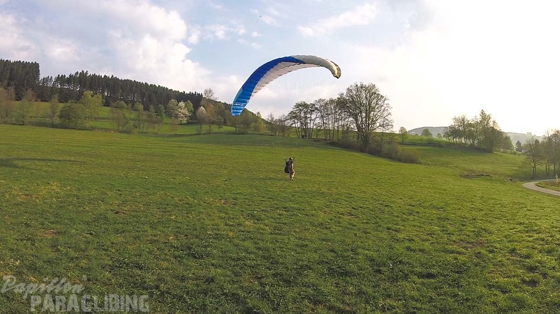 ES17.18 Paragliding-153