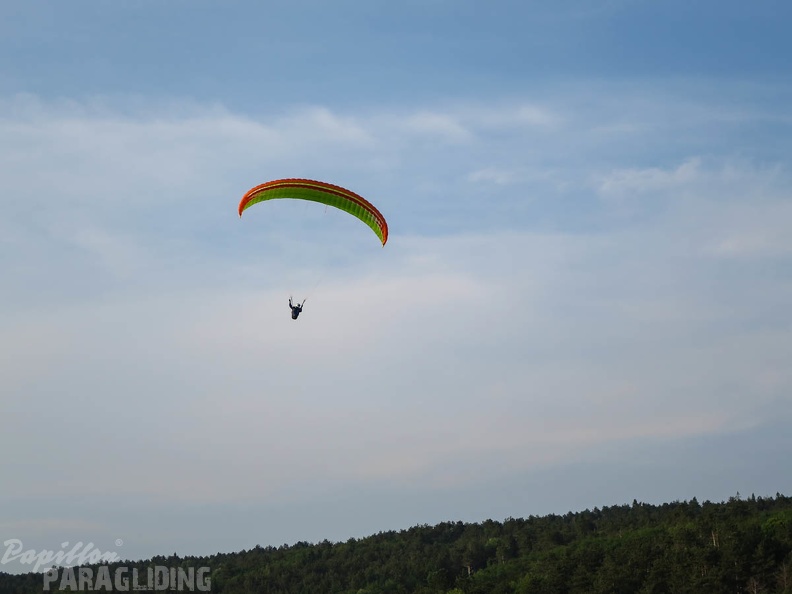 AT27 15 Paragliding-1074