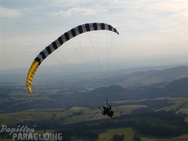 2003_K19.03_Paragliding_Wasserkuppe_012.jpg