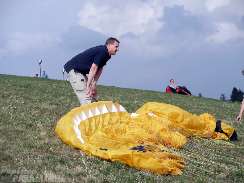 2005 K11.05 Wasserkuppe Paragliding 042