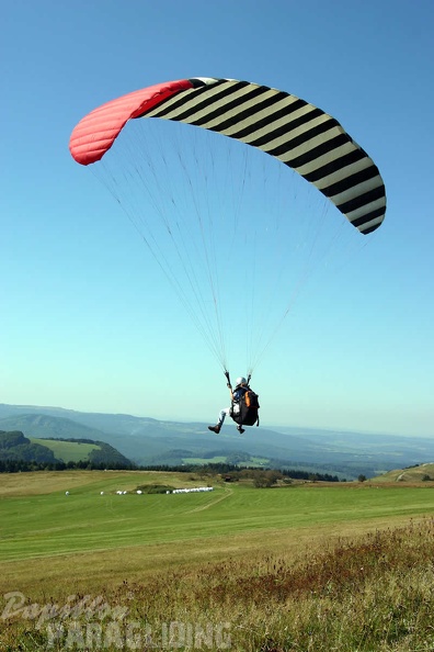 2005 K27.05 Wasserkuppe Paragliding 014