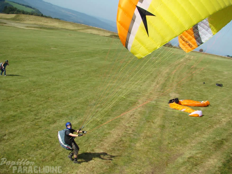 2009 RK33.09 Wasserkuppe Paragliding 014
