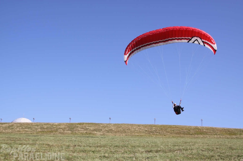 2009 RK33.09 Wasserkuppe Paragliding 024