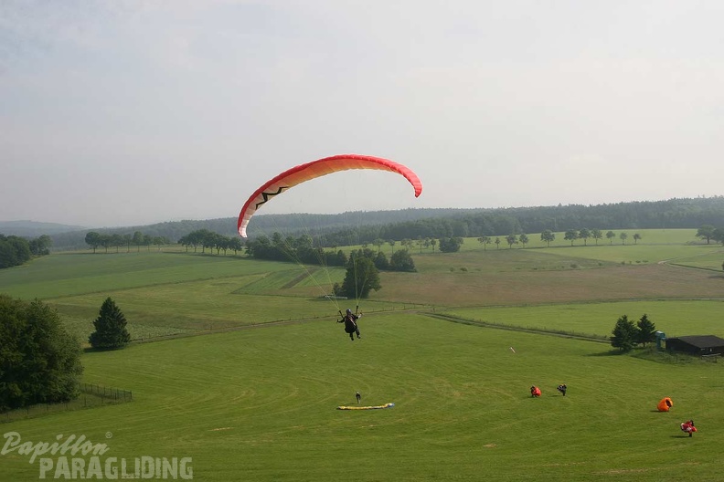 2010 RK24.10 Wasserkuppe Paragliding 086