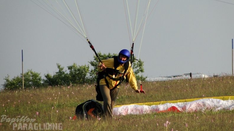 2010 RK25.10 Wasserkuppe Paragliding 079