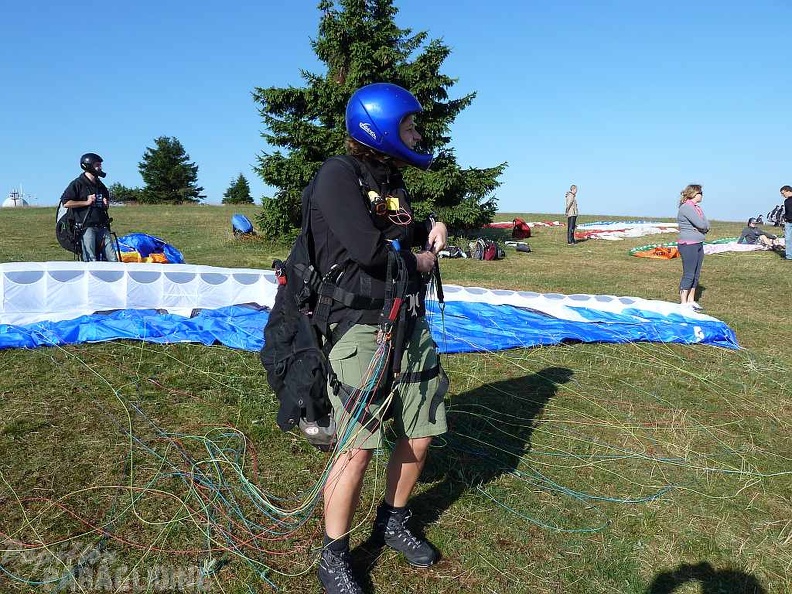2010 RK28.10 1 Wasserkuppe Paragliding 003